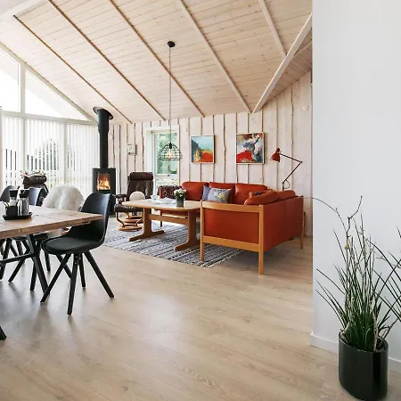 Xvi Holiday home *